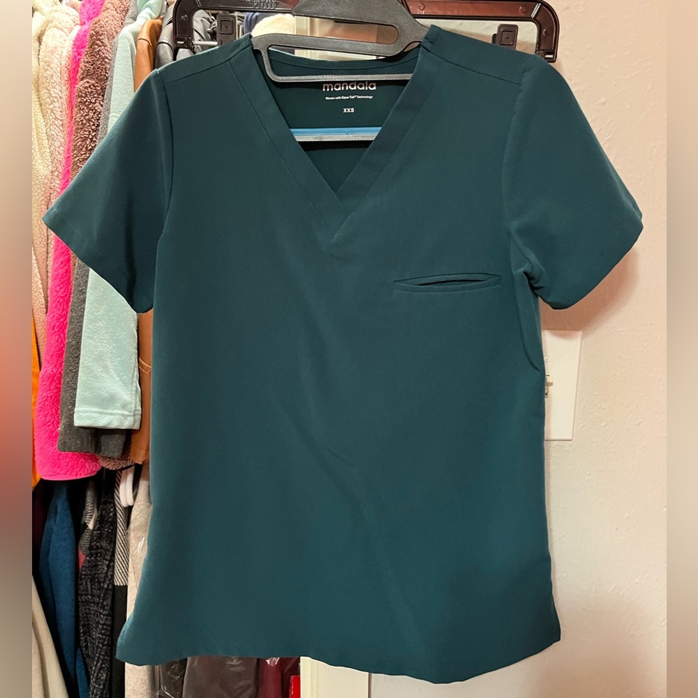 CARIBBEAN BLUE mandala scrubs set